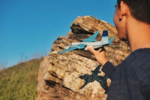 tips and tricks for flying with little ones