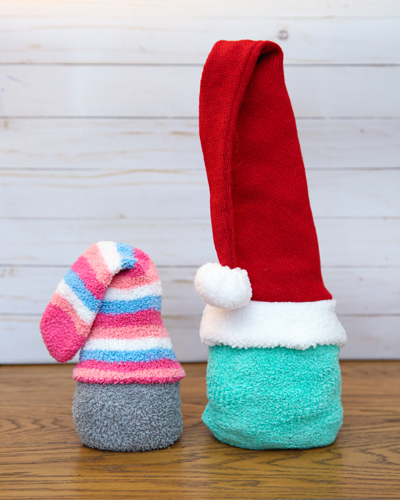 love gnomes sock gnomes craft - so cute