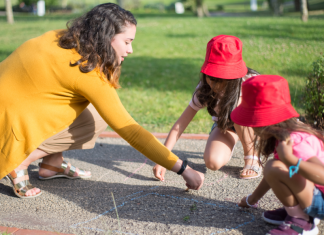 Flexible, Reliable Childcare :: 5 Reasons to Host an Au Pair in Birmingham Photo by Kampus Production from Pexels via Canva